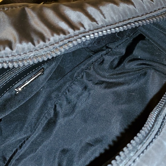 Madden Girl gym/overnight bag plus backpack tote - Picture 6 of 9